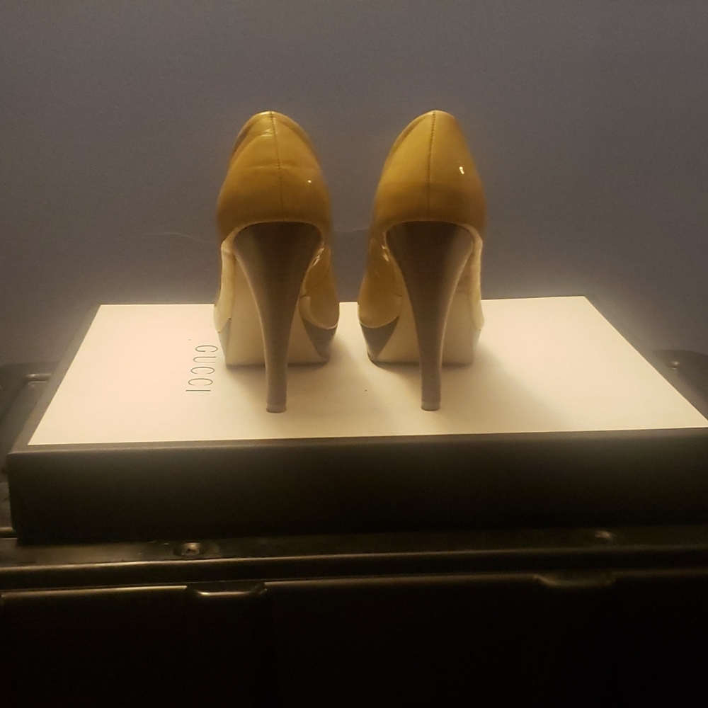 Steve Madden - Picture 3 of 3